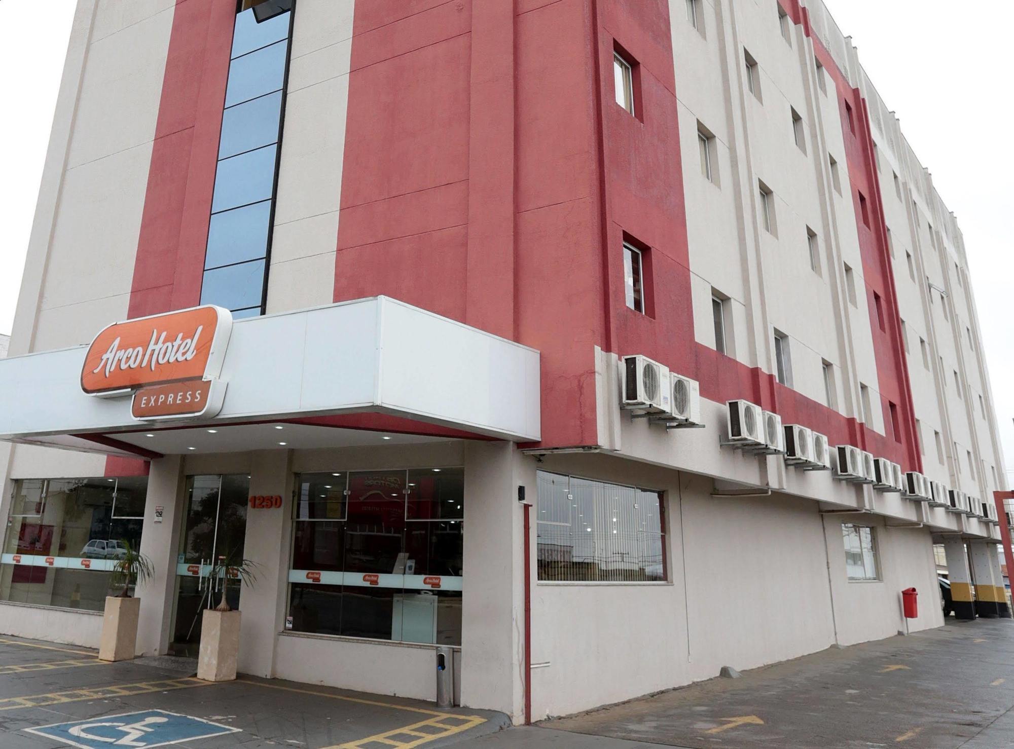 Hotel Dan Inn Sao Carlos By Nacional Inn Экстерьер фото